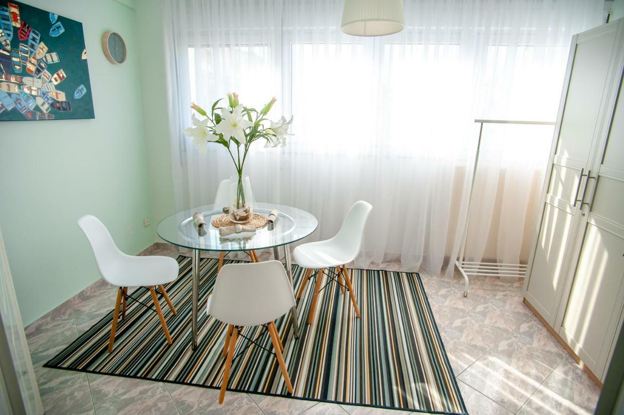 Aegean Family Apartment Peraia  ภายนอก รูปภาพ