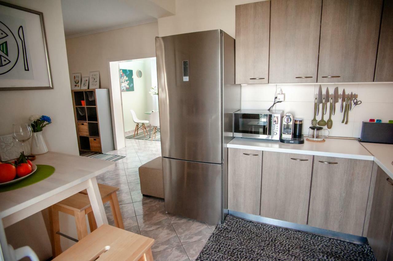 Aegean Family Apartment Peraia  ภายนอก รูปภาพ